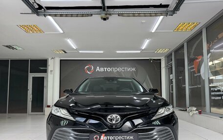 Toyota Camry, 2019 год, 3 090 000 рублей, 2 фотография
