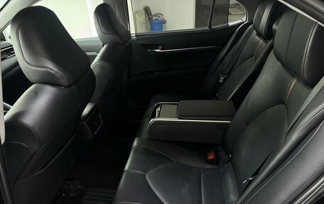 Toyota Camry, 2019 год, 3 090 000 рублей, 22 фотография