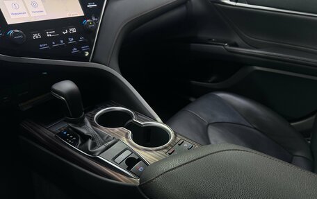 Toyota Camry, 2019 год, 3 090 000 рублей, 17 фотография