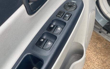 Hyundai Verna II, 2006 год, 220 000 рублей, 8 фотография