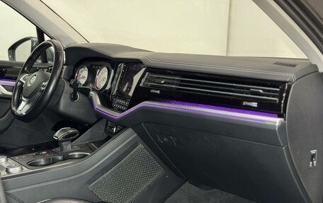 Volkswagen Touareg III, 2020 год, 3 999 000 рублей, 14 фотография