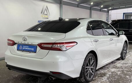 Toyota Camry, 2023 год, 3 699 000 рублей, 5 фотография