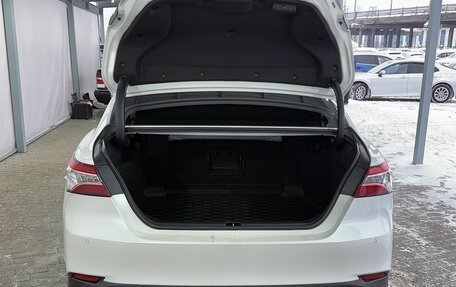 Toyota Camry, 2023 год, 3 699 000 рублей, 9 фотография