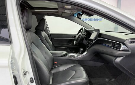 Toyota Camry, 2023 год, 3 699 000 рублей, 12 фотография