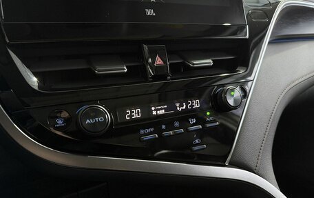 Toyota Camry, 2023 год, 3 699 000 рублей, 18 фотография