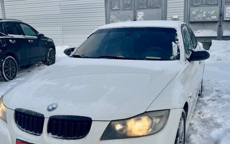 BMW 3 серия, 2008 год, 950 000 рублей, 1 фотография