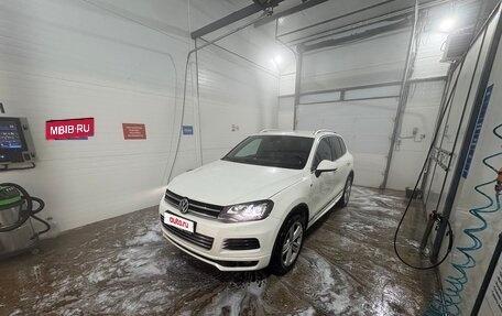 Volkswagen Touareg III, 2011 год, 2 199 000 рублей, 7 фотография