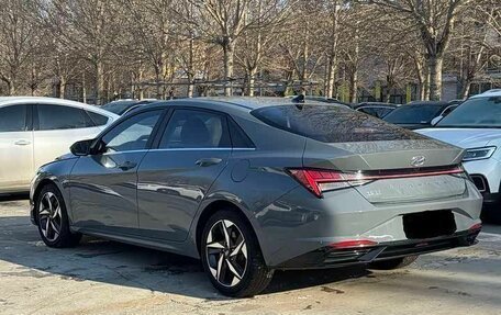 Hyundai Elantra, 2021 год, 1 600 000 рублей, 3 фотография