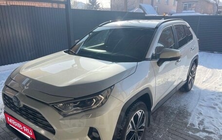 Toyota RAV4, 2020 год, 3 500 000 рублей, 6 фотография