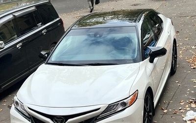 Toyota Camry, 2018 год, 2 380 000 рублей, 1 фотография