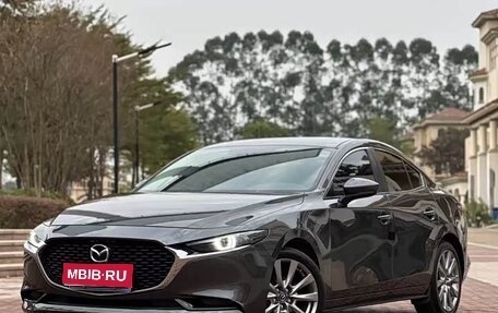 Mazda 3, 2022 год, 1 800 000 рублей, 1 фотография