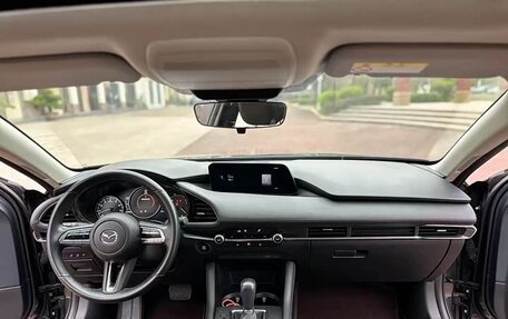 Mazda 3, 2022 год, 1 800 000 рублей, 9 фотография