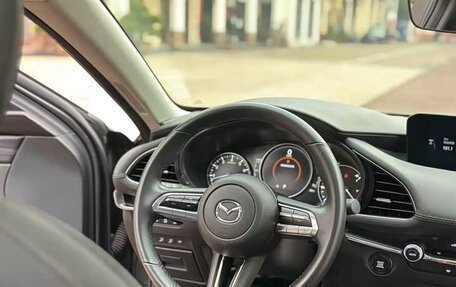 Mazda 3, 2022 год, 1 800 000 рублей, 11 фотография