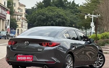 Mazda 3, 2022 год, 1 800 000 рублей, 4 фотография