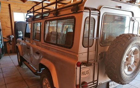 Land Rover Defender I, 2004 год, 2 400 000 рублей, 3 фотография