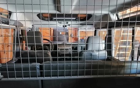 Land Rover Defender I, 2004 год, 2 400 000 рублей, 6 фотография