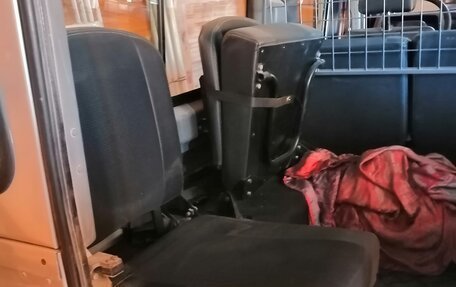 Land Rover Defender I, 2004 год, 2 400 000 рублей, 7 фотография