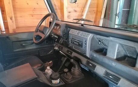 Land Rover Defender I, 2004 год, 2 400 000 рублей, 5 фотография