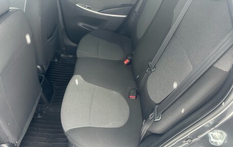 Hyundai Solaris II рестайлинг, 2011 год, 760 000 рублей, 16 фотография