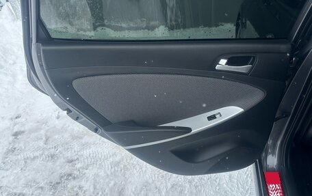 Hyundai Solaris II рестайлинг, 2011 год, 760 000 рублей, 19 фотография