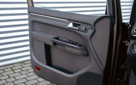 Volkswagen Touran III, 2011 год, 995 000 рублей, 12 фотография