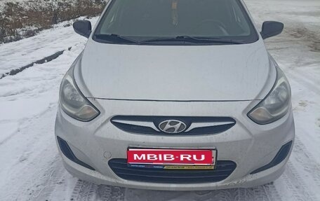 Hyundai Solaris II рестайлинг, 2014 год, 670 000 рублей, 1 фотография