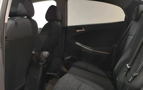 Hyundai Solaris II рестайлинг, 2014 год, 899 900 рублей, 17 фотография