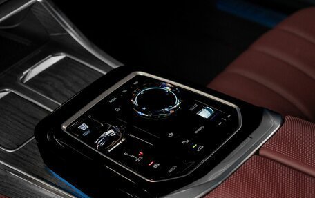 BMW 7 серия, 2024 год, 14 640 000 рублей, 18 фотография