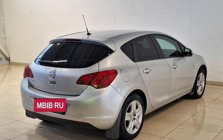 Opel Astra J, 2011 год, 670 000 рублей, 4 фотография