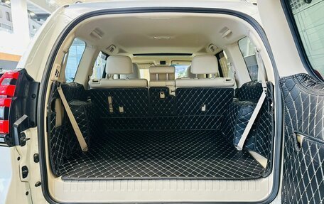 Toyota Land Cruiser Prado 150 рестайлинг 2, 2021 год, 6 399 900 рублей, 21 фотография