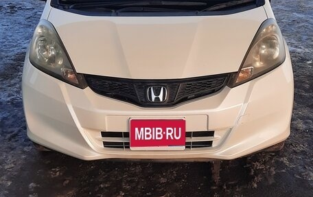 Honda Fit III, 2012 год, 820 000 рублей, 1 фотография