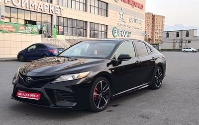 Toyota Camry, 2018 год, 2 600 000 рублей, 1 фотография