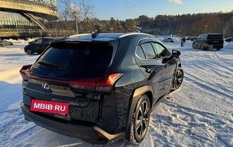 Lexus UX I, 2020 год, 3 190 000 рублей, 8 фотография