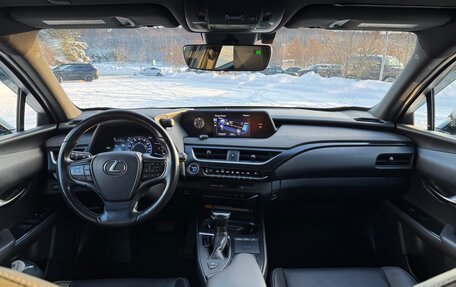 Lexus UX I, 2020 год, 3 190 000 рублей, 17 фотография