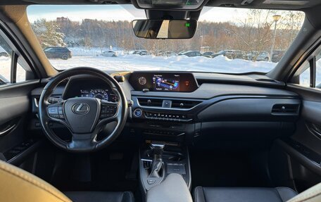 Lexus UX I, 2020 год, 3 190 000 рублей, 16 фотография