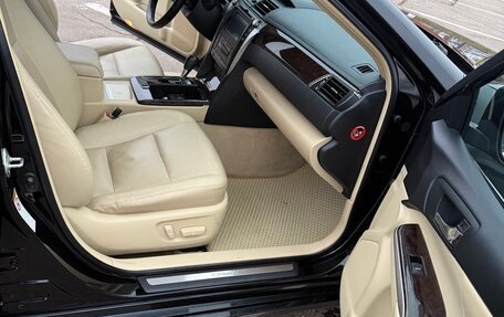 Toyota Camry, 2015 год, 1 950 000 рублей, 4 фотография