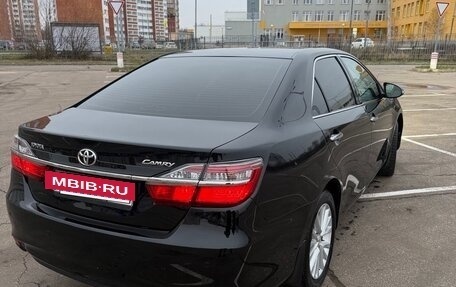 Toyota Camry, 2015 год, 1 950 000 рублей, 2 фотография