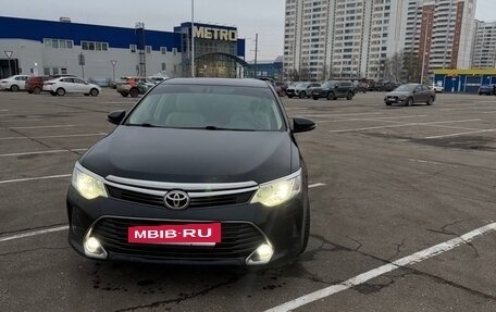 Toyota Camry, 2015 год, 1 950 000 рублей, 3 фотография