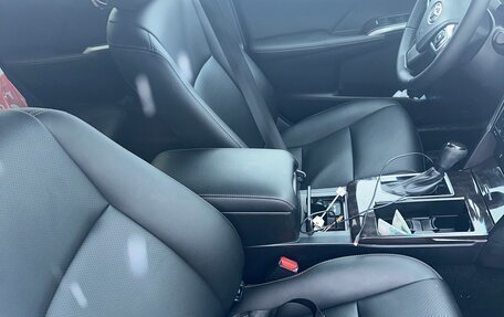 Toyota Camry, 2016 год, 1 900 000 рублей, 4 фотография