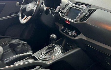 KIA Sportage III, 2010 год, 1 090 000 рублей, 17 фотография