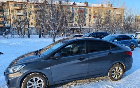 Hyundai Solaris II рестайлинг, 2011 год, 760 000 рублей, 11 фотография