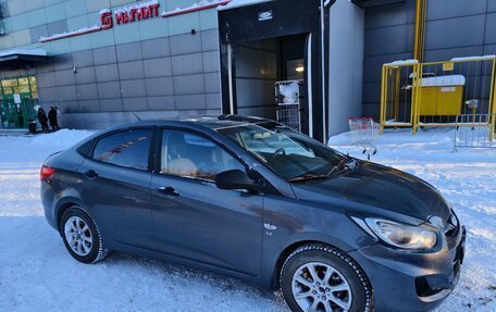 Hyundai Solaris II рестайлинг, 2011 год, 760 000 рублей, 9 фотография