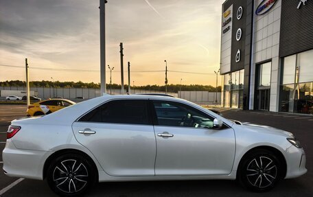 Toyota Camry, 2017 год, 1 890 000 рублей, 8 фотография