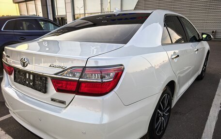 Toyota Camry, 2017 год, 1 890 000 рублей, 7 фотография