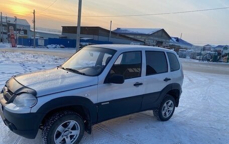 Chevrolet Niva I рестайлинг, 2013 год, 490 000 рублей, 5 фотография