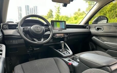 Honda Vezel, 2023 год, 2 200 000 рублей, 10 фотография