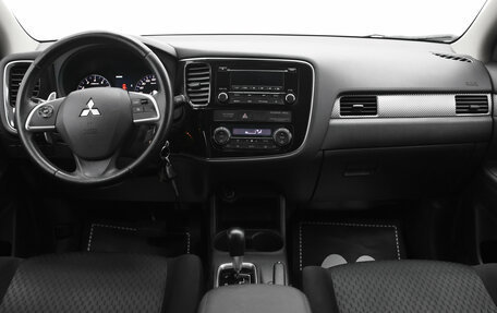 Mitsubishi Outlander III рестайлинг 3, 2012 год, 1 141 000 рублей, 5 фотография