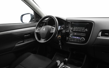 Mitsubishi Outlander III рестайлинг 3, 2012 год, 1 141 000 рублей, 10 фотография