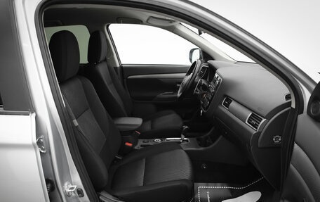 Mitsubishi Outlander III рестайлинг 3, 2012 год, 1 141 000 рублей, 11 фотография