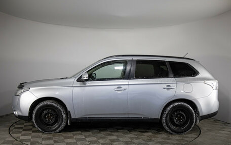 Mitsubishi Outlander III рестайлинг 3, 2013 год, 999 000 рублей, 8 фотография